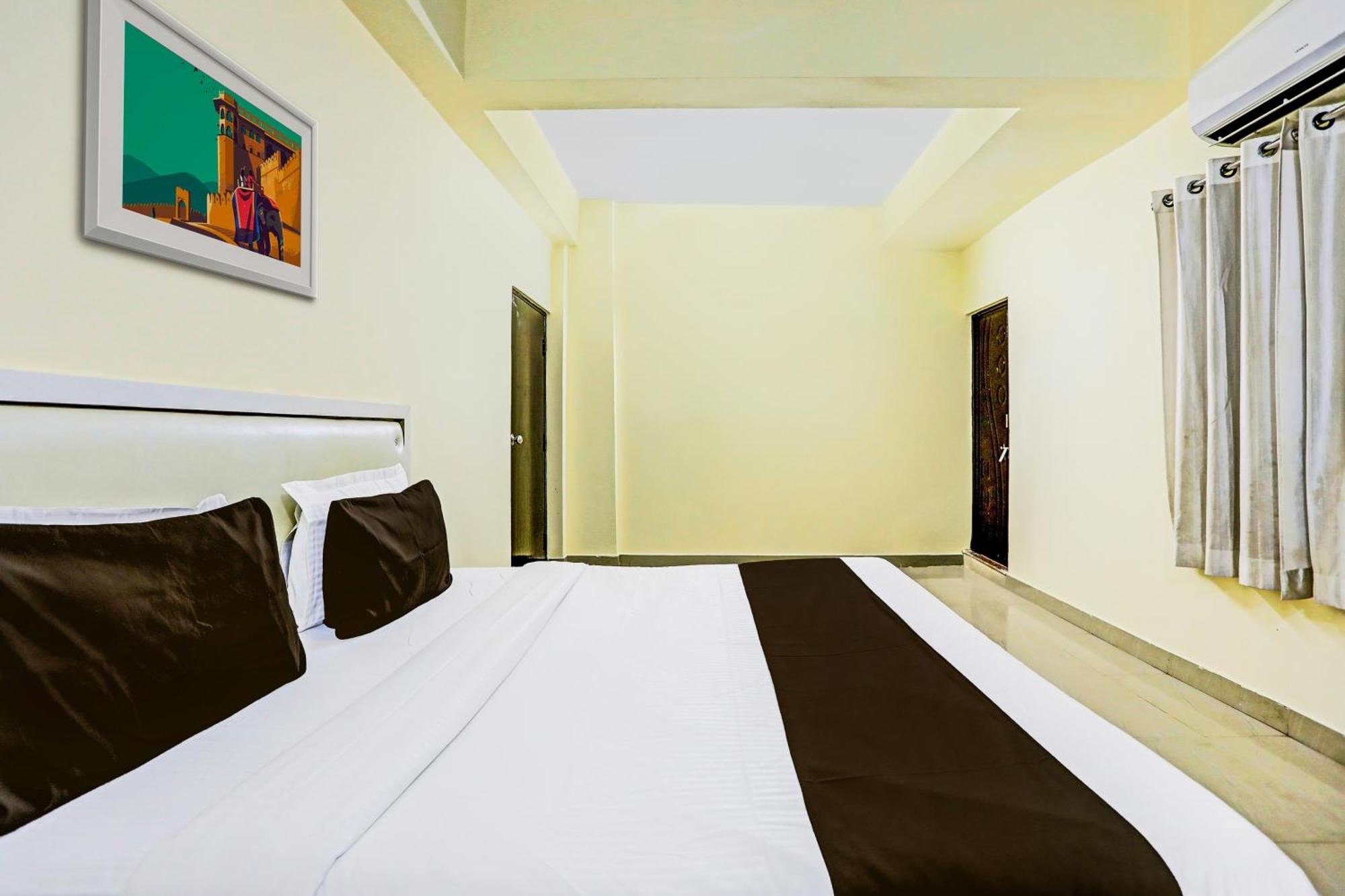 Super Hotel O Hyderabad Gate Iit Bhu Kakarmatha Extérieur photo