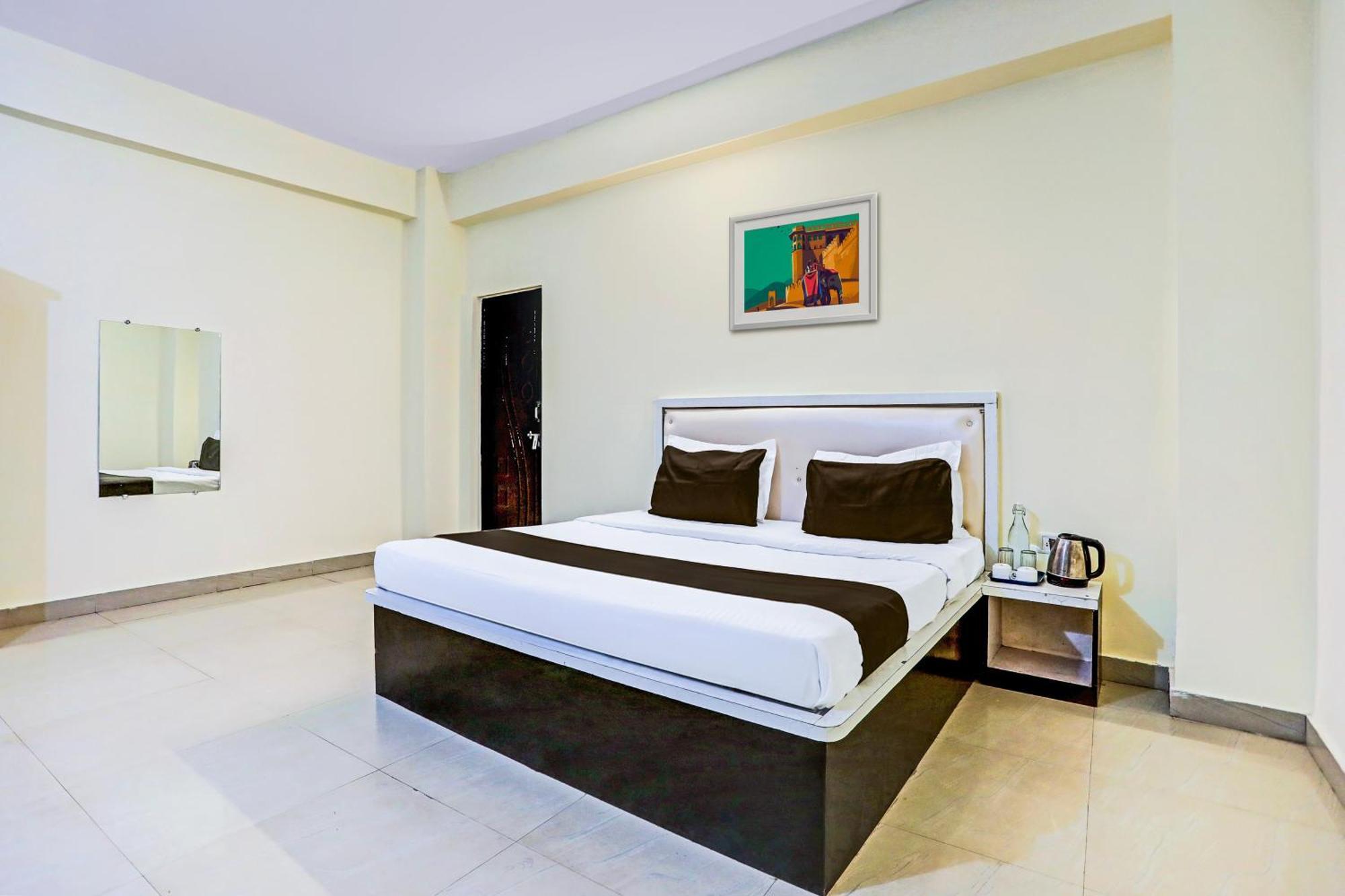 Super Hotel O Hyderabad Gate Iit Bhu Kakarmatha Extérieur photo