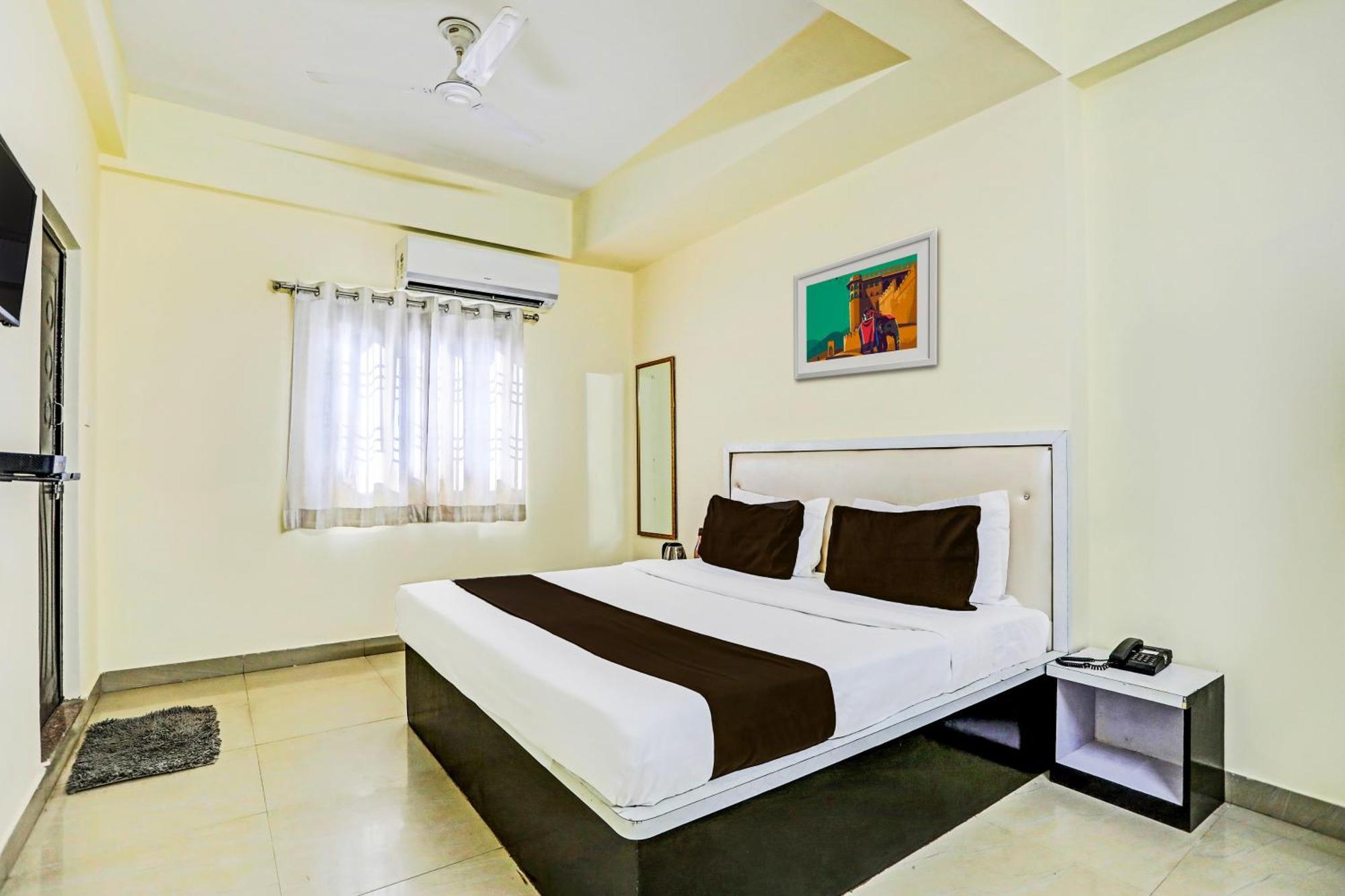 Super Hotel O Hyderabad Gate Iit Bhu Kakarmatha Extérieur photo