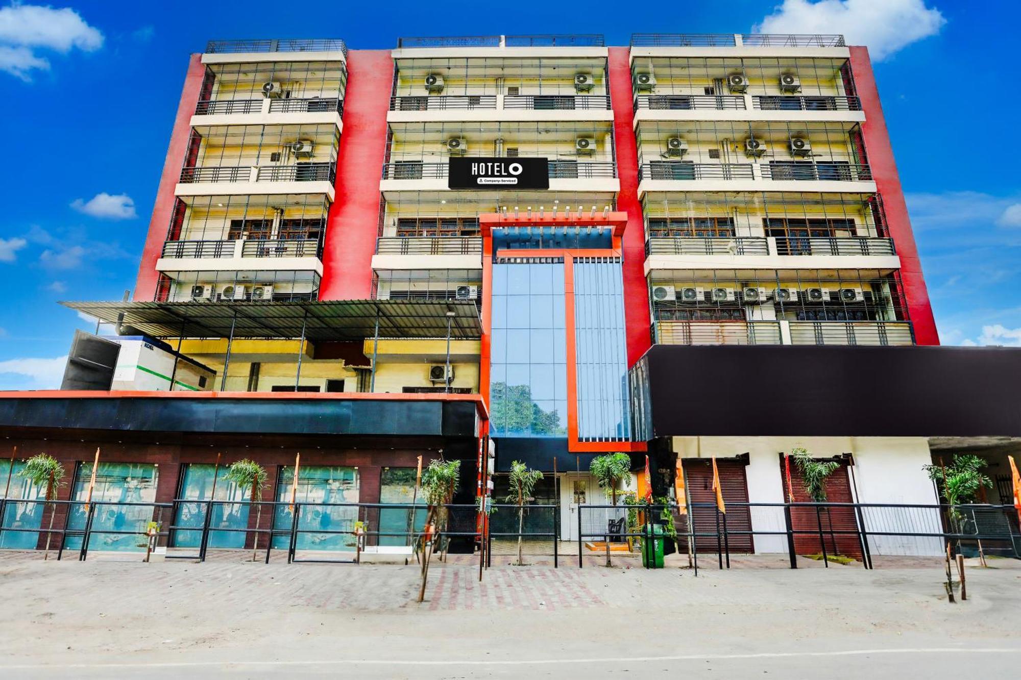 Super Hotel O Hyderabad Gate Iit Bhu Kakarmatha Extérieur photo
